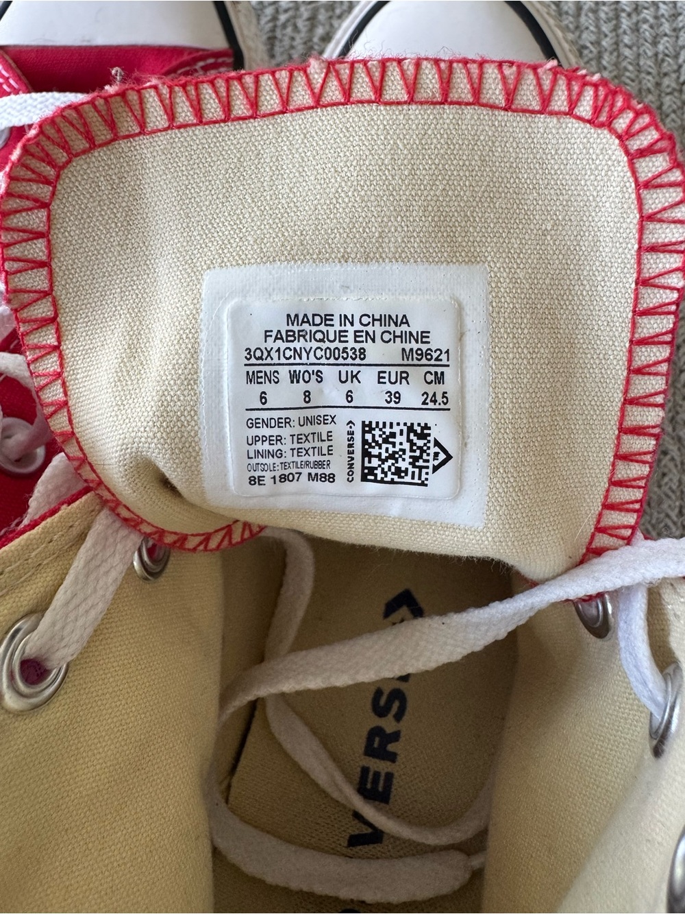 Converse Red High-Top Unisex Canvas Sneakers with White Accents Men 6 or Women 8 - Picture 5 of 7